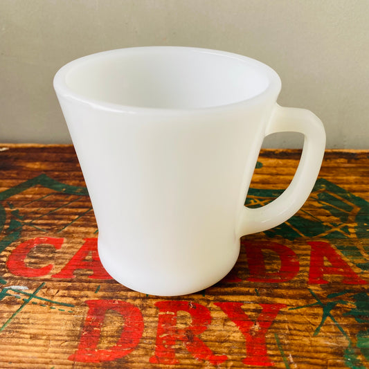 【1960s USA vintage】Fire-King D handle mug milk white