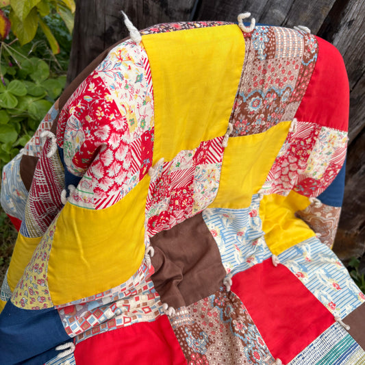 【1950s USA vintage】Feedsack Fabric Patchwork Quilt