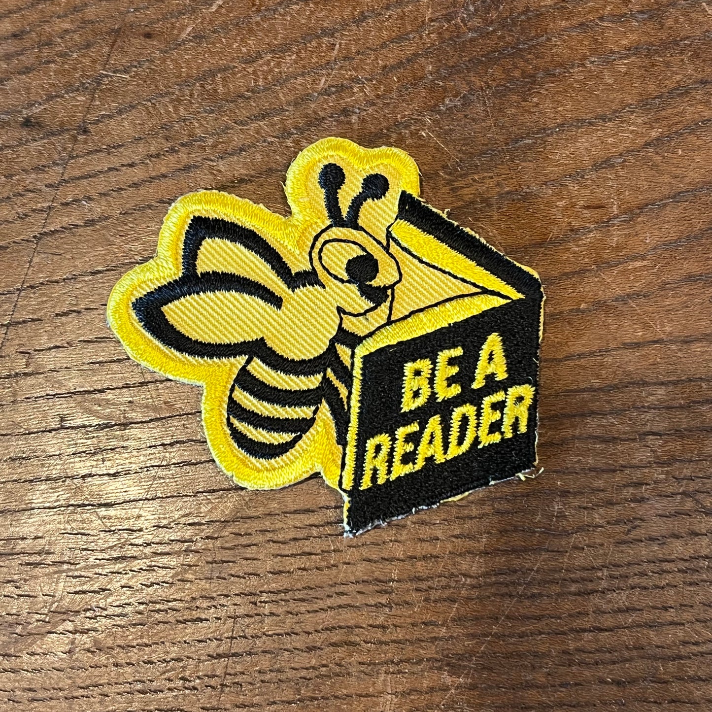 【USA vintage】ワッペン　BE A READER ガールスカウト