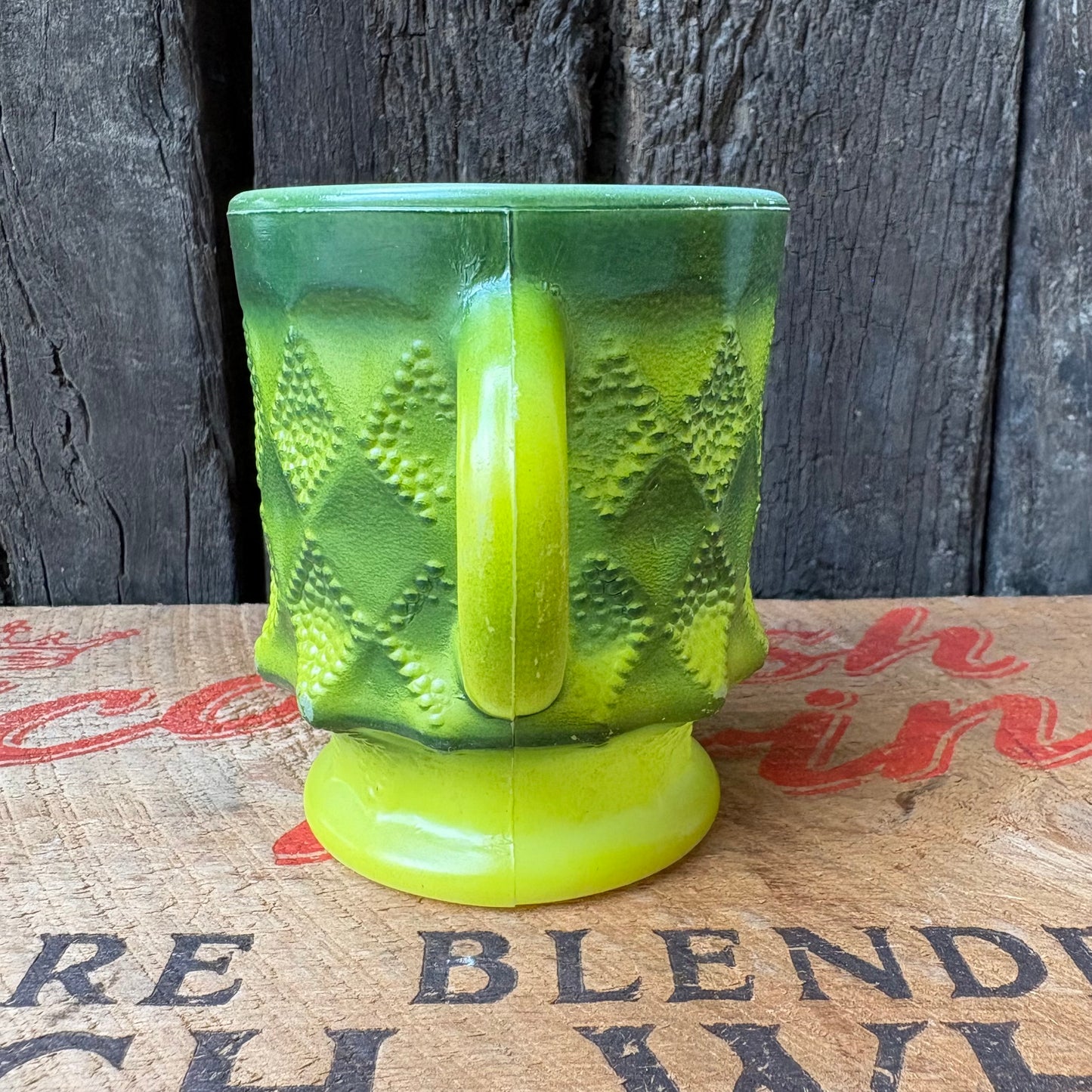 【1960s-1976 USA vintage】Fire-King Kimberley mug Green