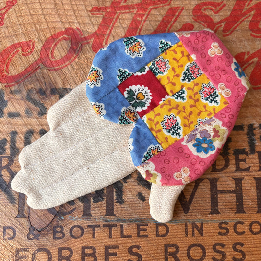 【USA vintage】Handmade Patchwork Hand Pin Cushion