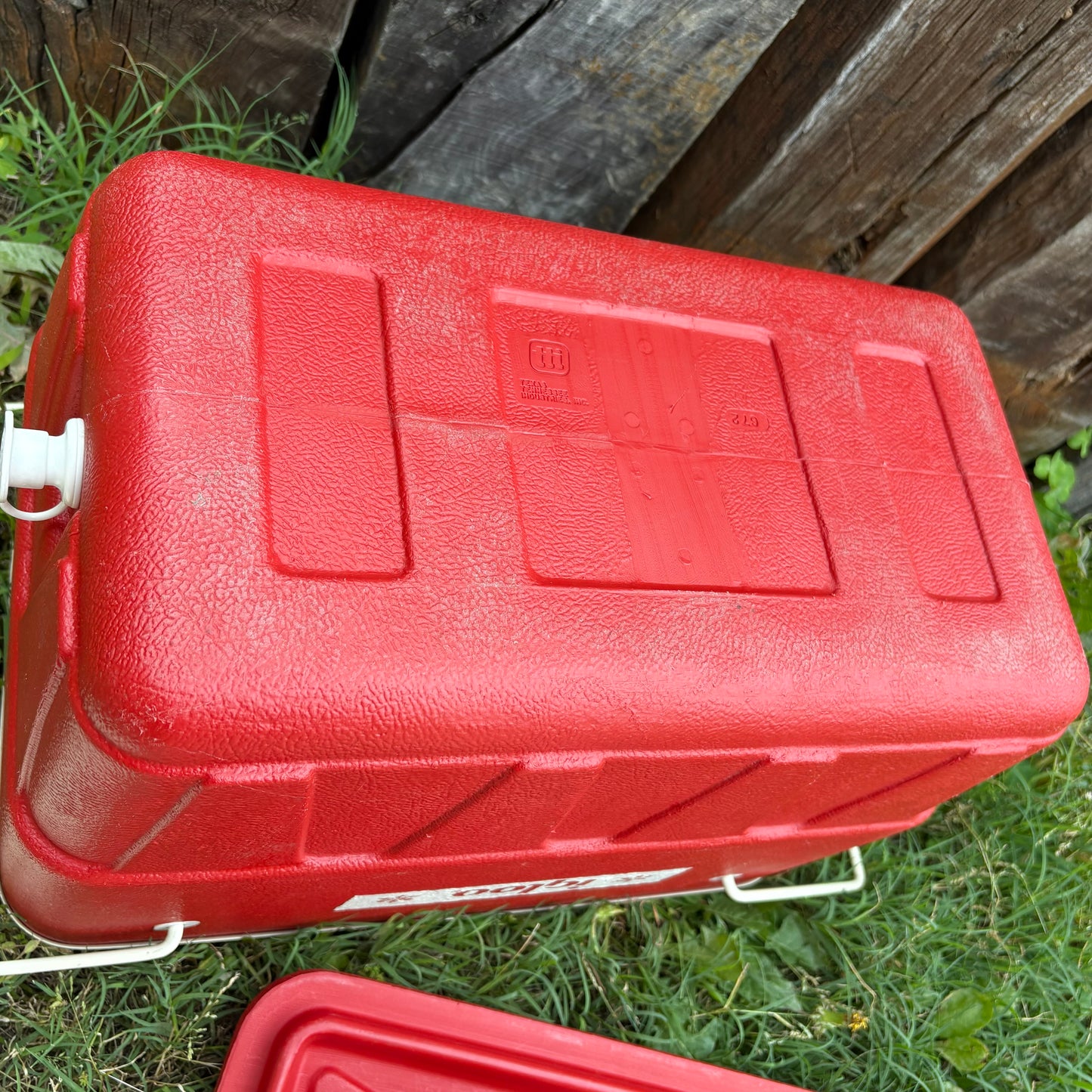 【1970s-1980s USA vintage】 IGLOO 30 Quart COOLERS & ICE CHESTS