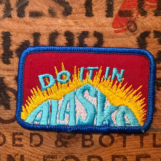 【USA vintage】DO IT IN ALASKA Patch