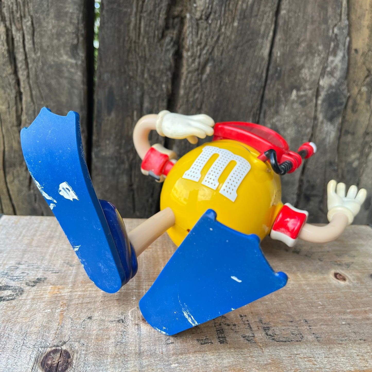 【USA vintage】m&m’s scuba diving AM- FM Radio