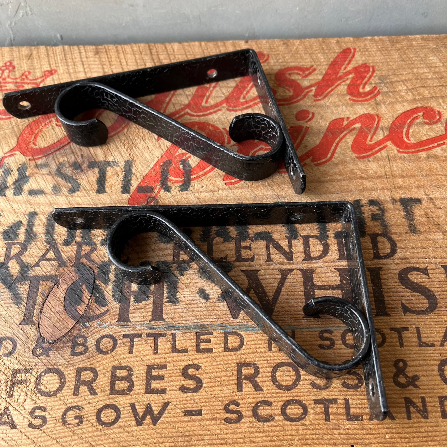 【USA vintage】Iron Bracket Black