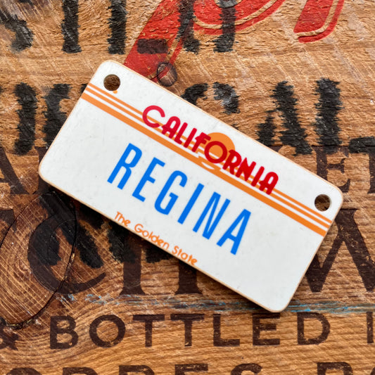 【1980’s USA vintage】Nameplate magnet REGINA