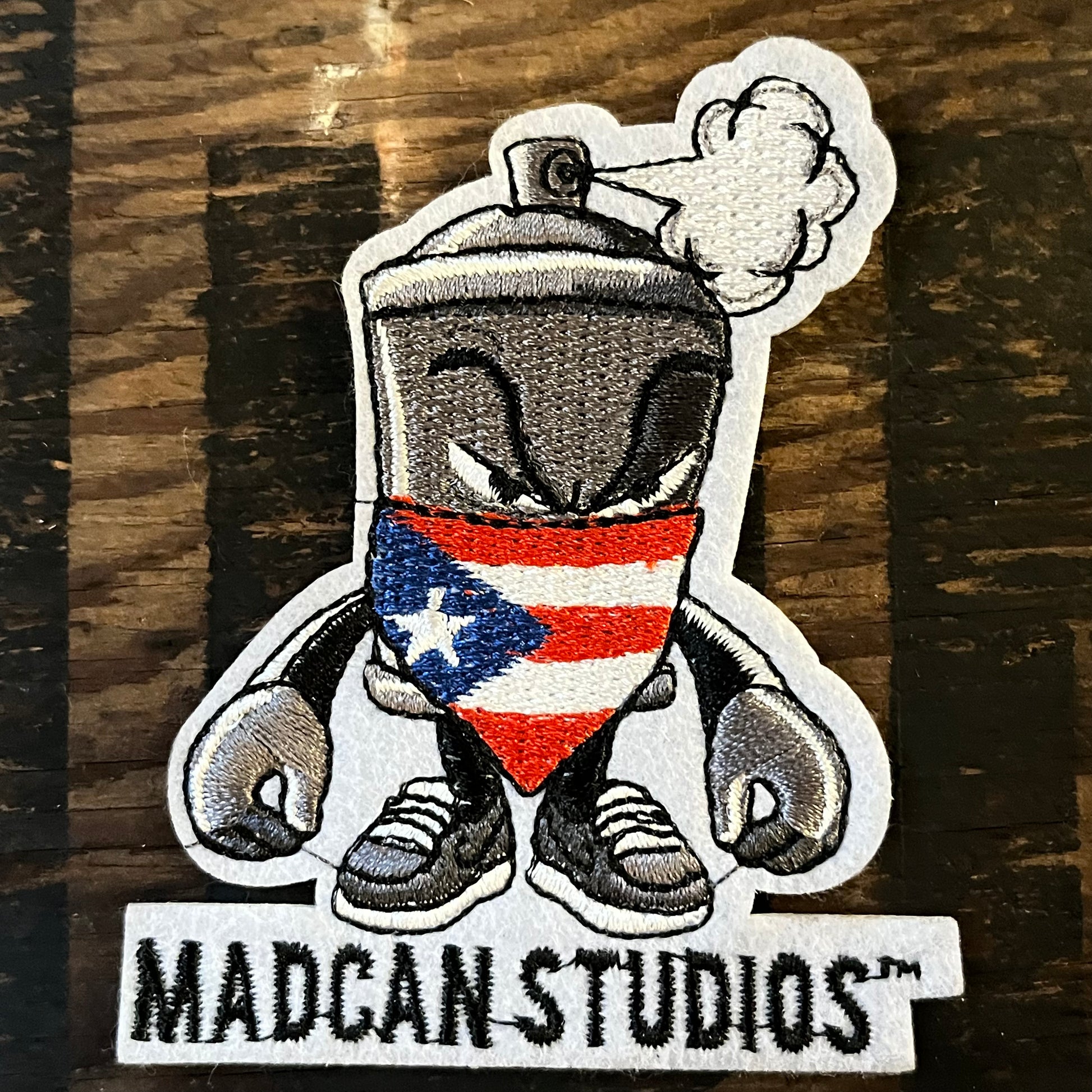 【USA vintage】ワッペン　MADCAN STUDIOS