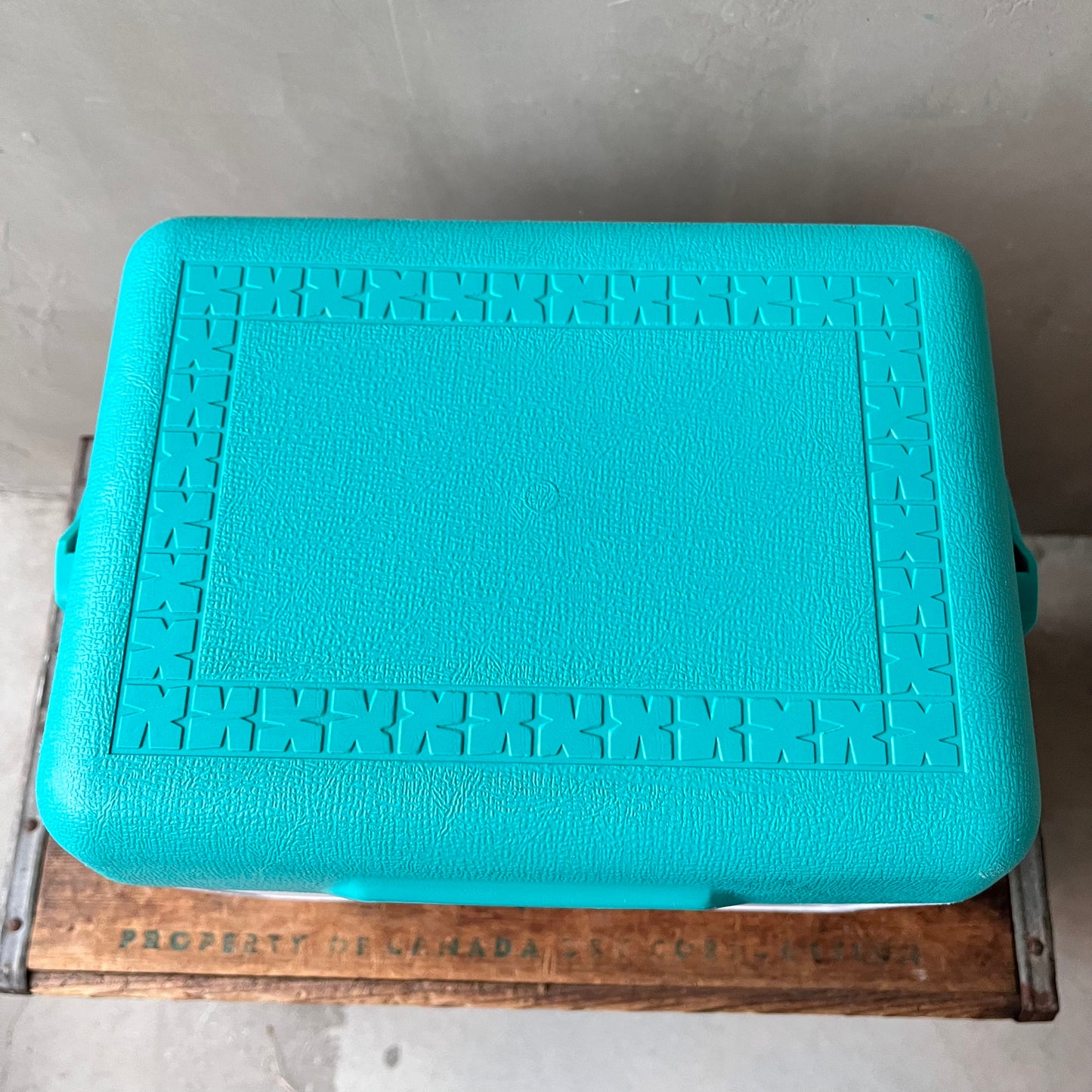 【USA vintage】90s Rubbermaid Aqua
クーラーボックス