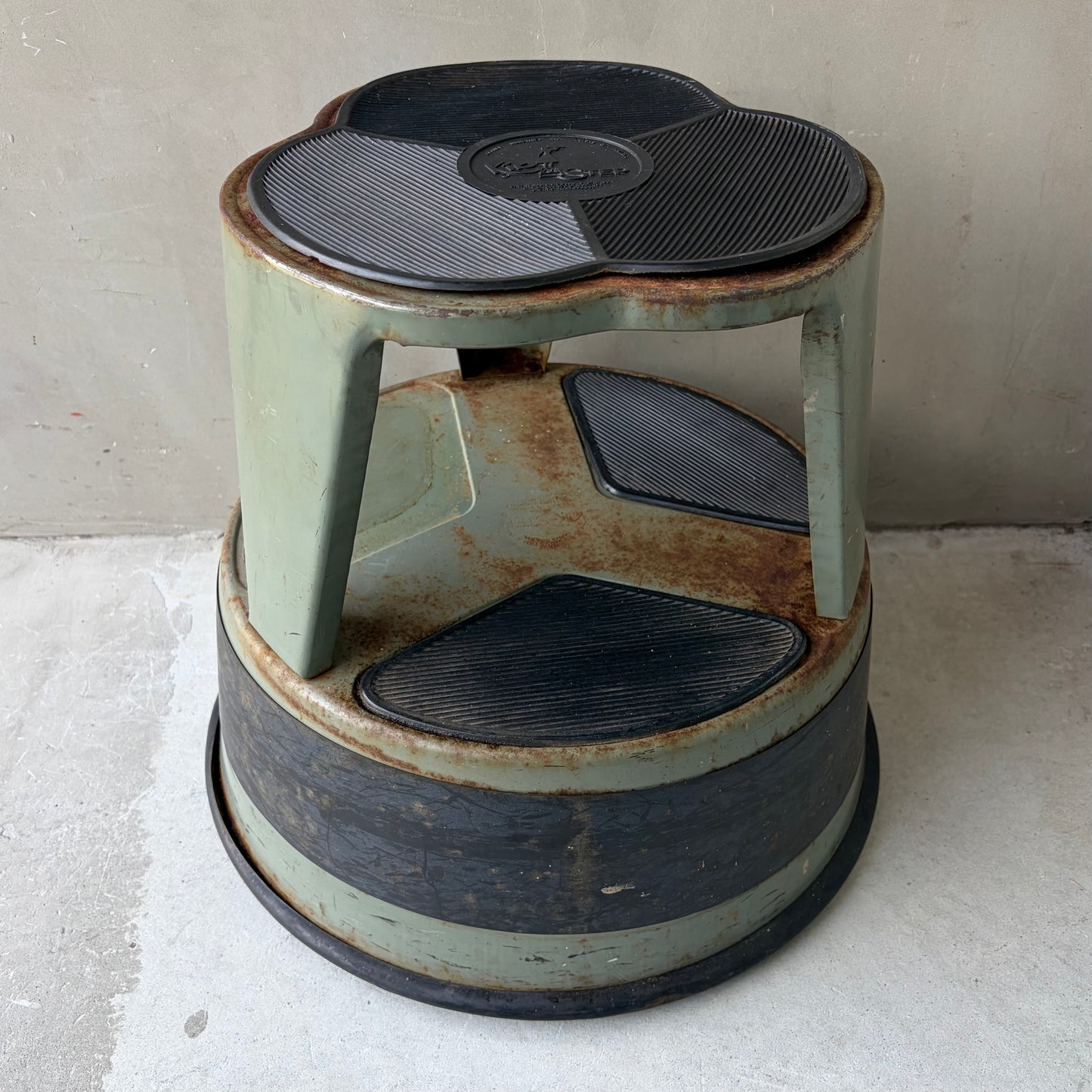 【60s USA vintage】Cramer  Kik-Step Stool