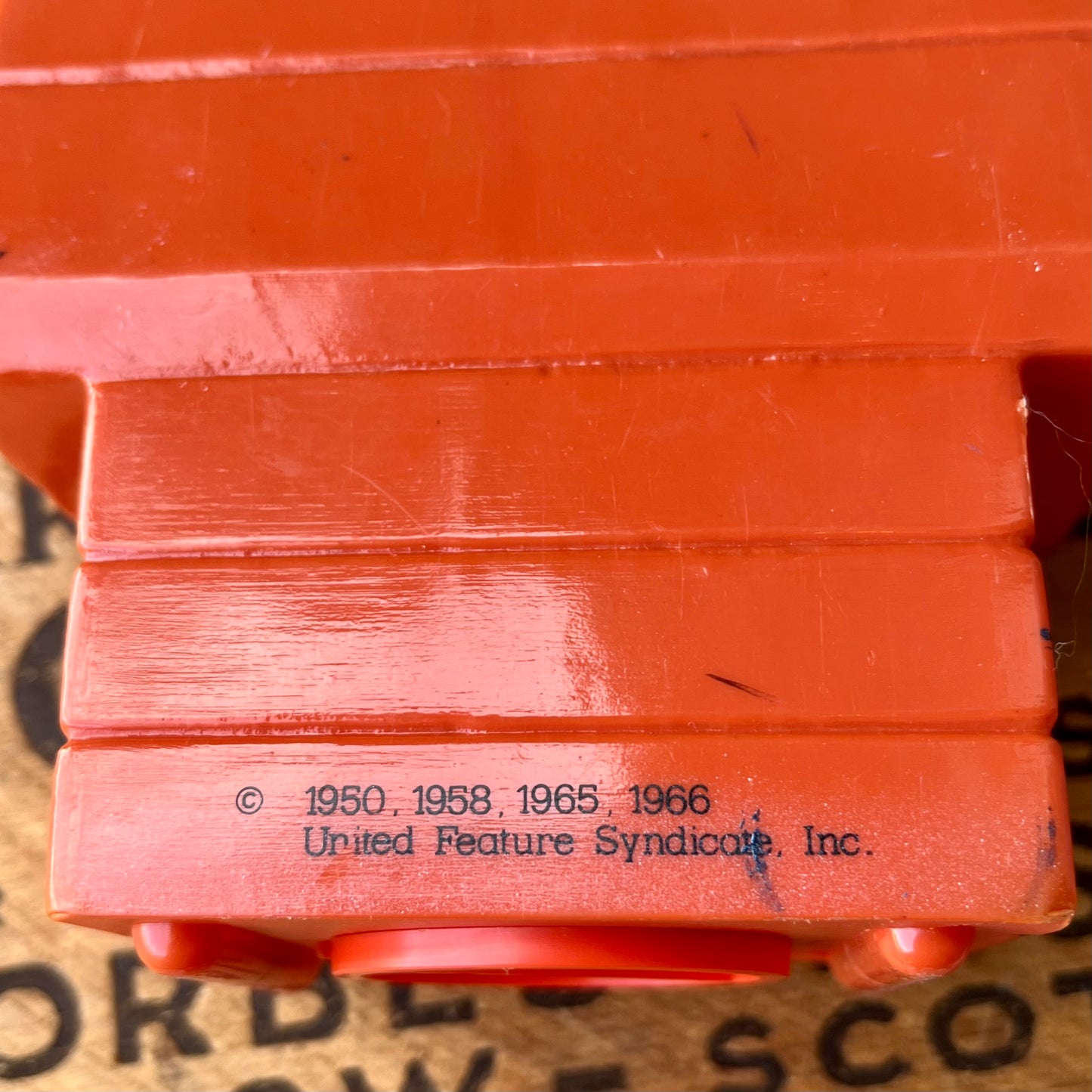 【USA vintage】Snoopy On Dog House Piggy Bank