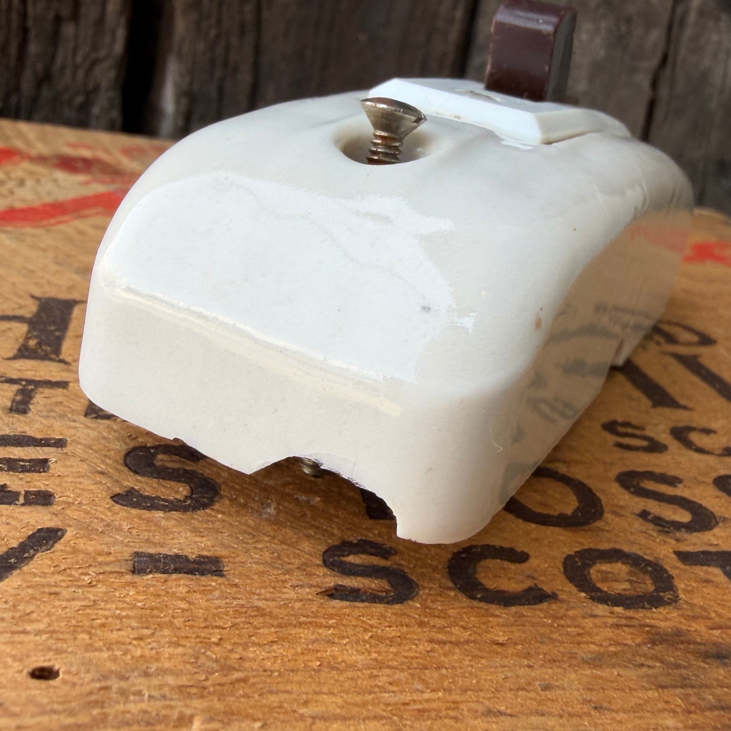 【USA vintage】UND.LAB.INC. Light Switch