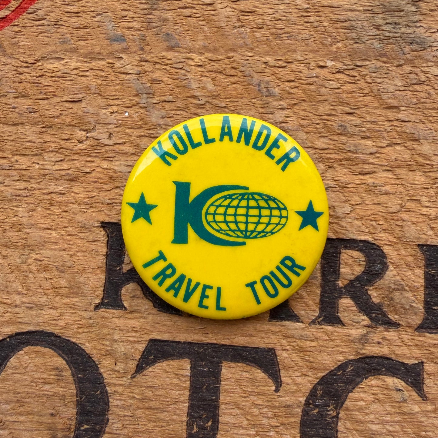 【USA vintage】KOLLANDER TRAVEL TOUR 缶バッジ