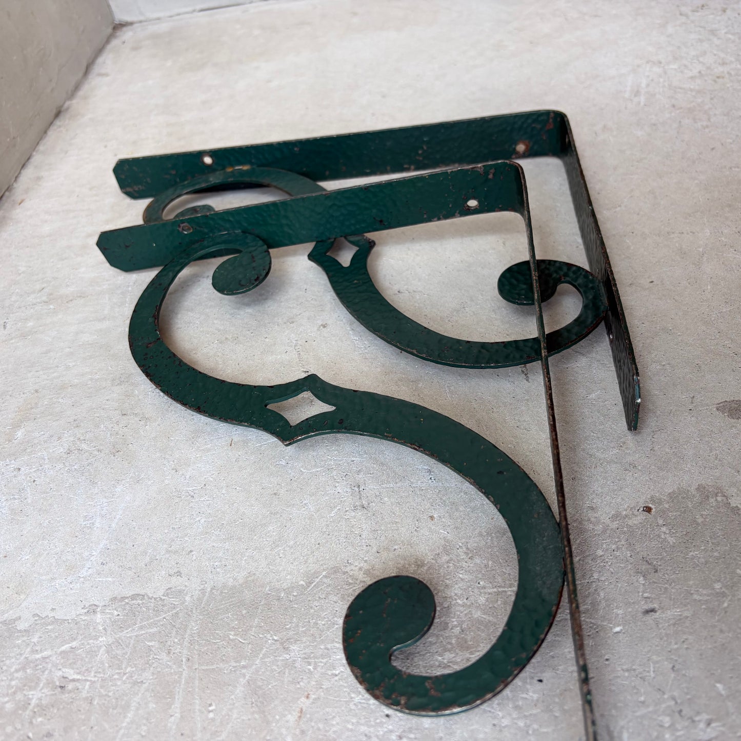 【USA vintage】Iron Bracket Green Diamond