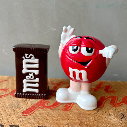 【USA vintage】M&M Candy Salt and Pepper Shakers