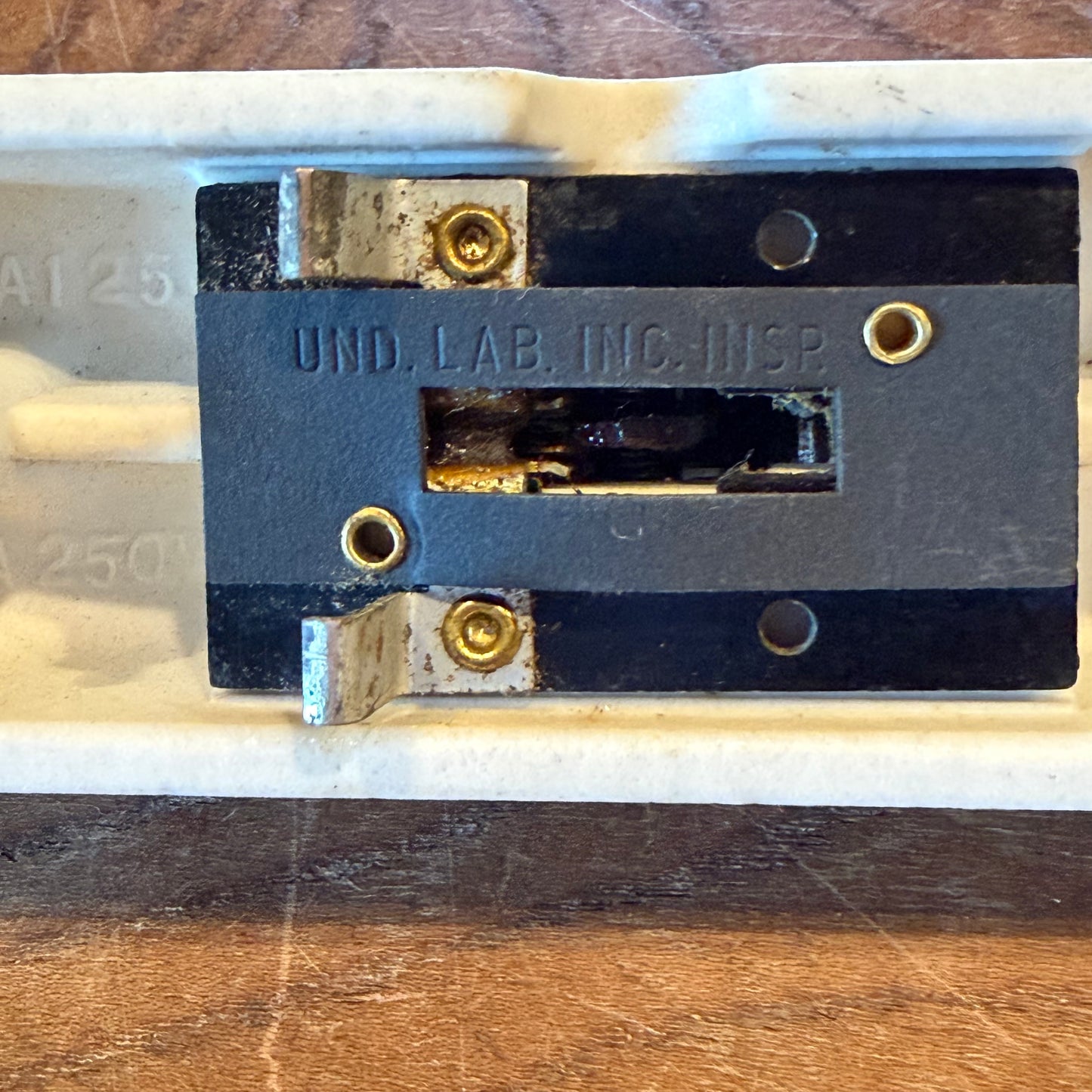【USA vintage】UND.LAB.INC. Light Switch