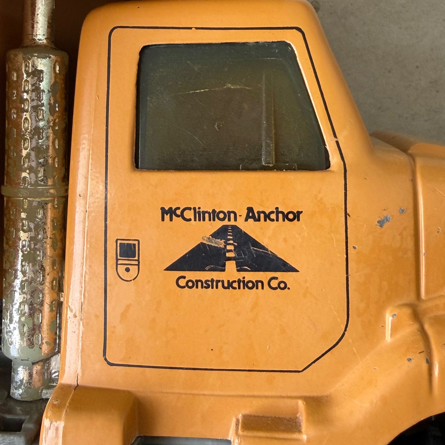 【USA vintage】ERTL International McClinton Anchor Construction Automatic Dump Truck