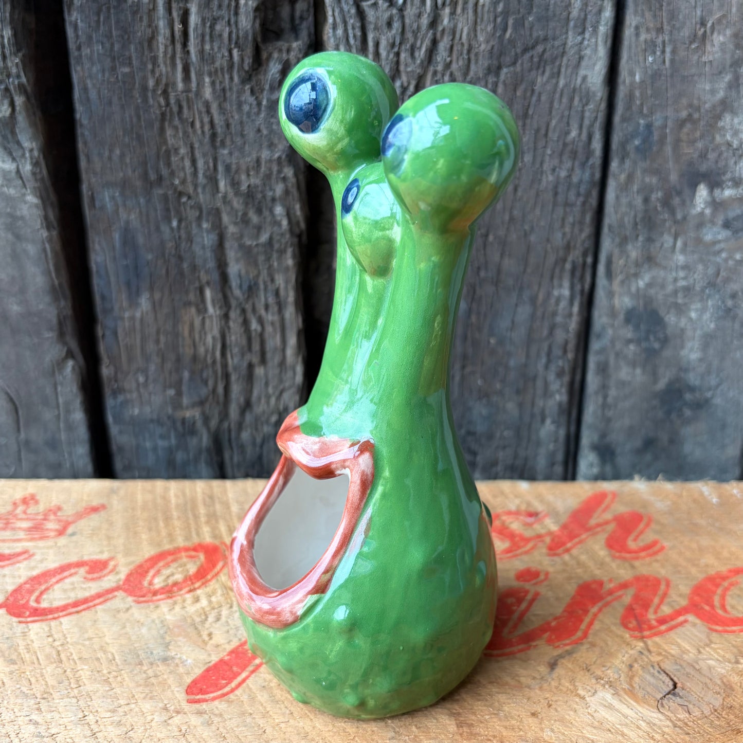 【USA vintage】3 Eyed Weird Monster Candy Shaker