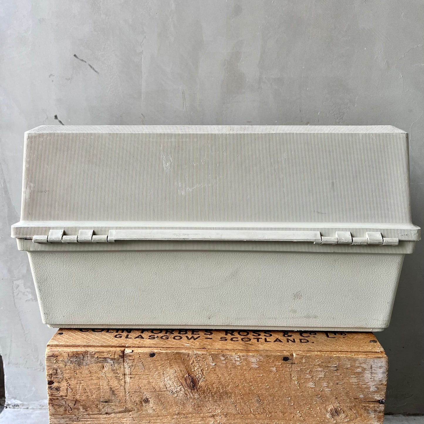 【USA vintage】REBEL 910 Tackle Box