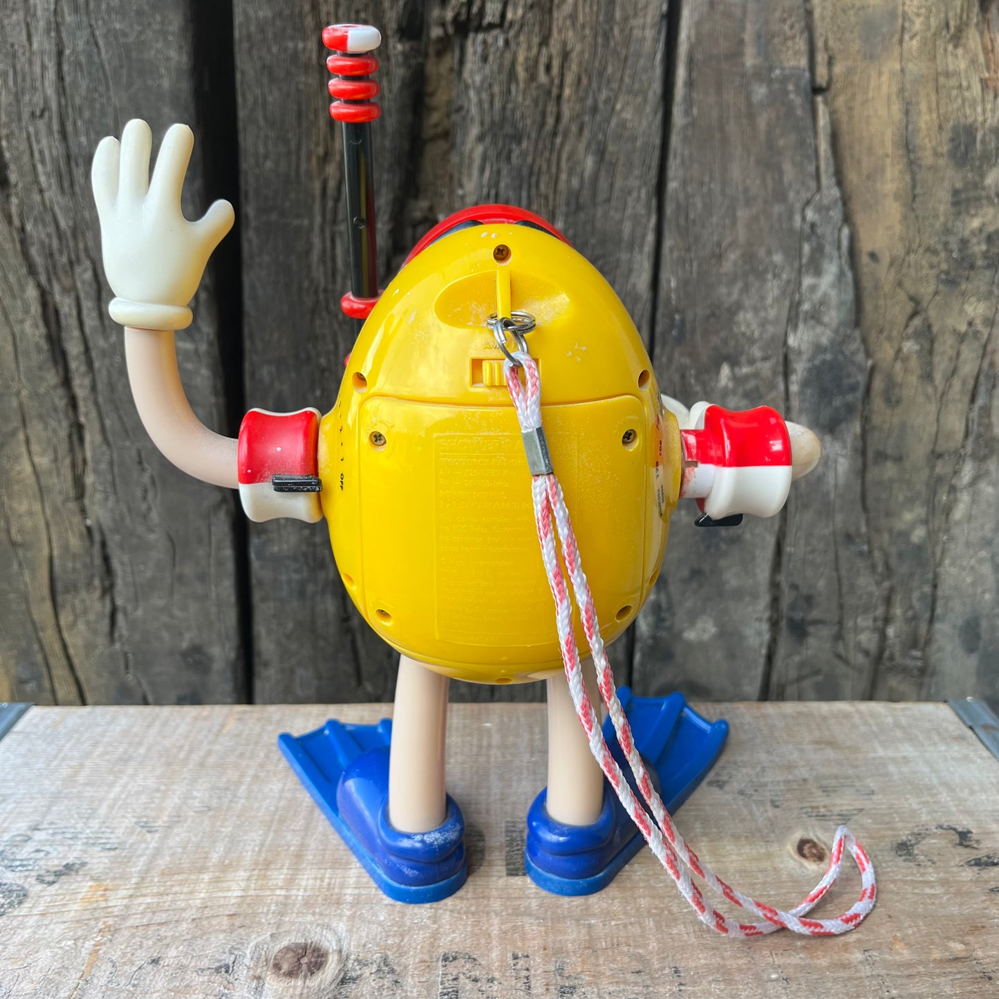 【USA vintage】m&m’s scuba diving AM- FM Radio
