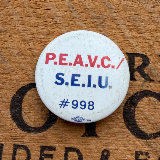 【USA vintage】P.E.A.V.C./ S.E.I.U. 缶バッジ