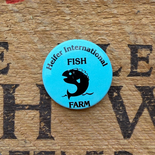 【USA vintage】Heifer International 缶バッジ