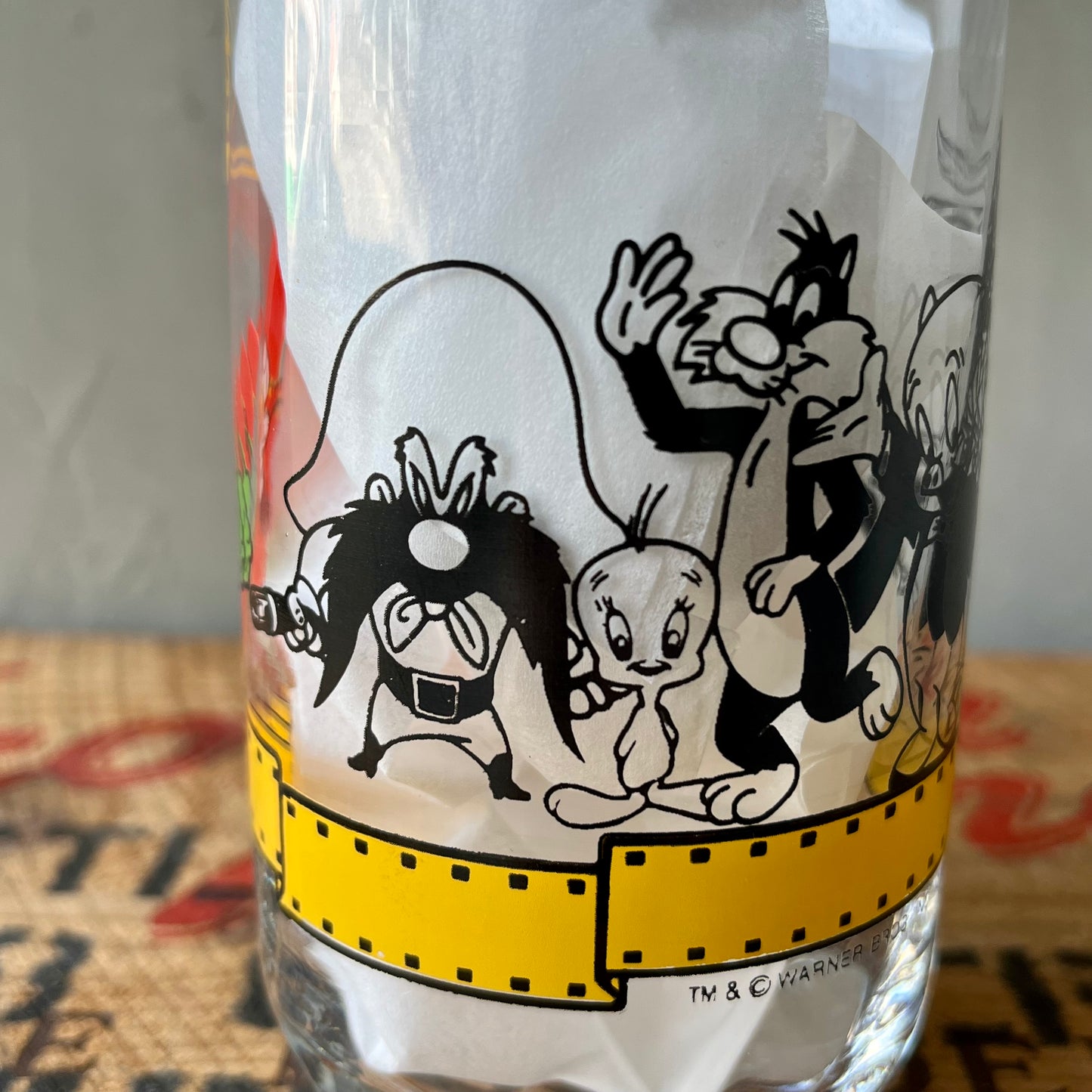 【USA vintage】Happy Birthday Bugs Glass