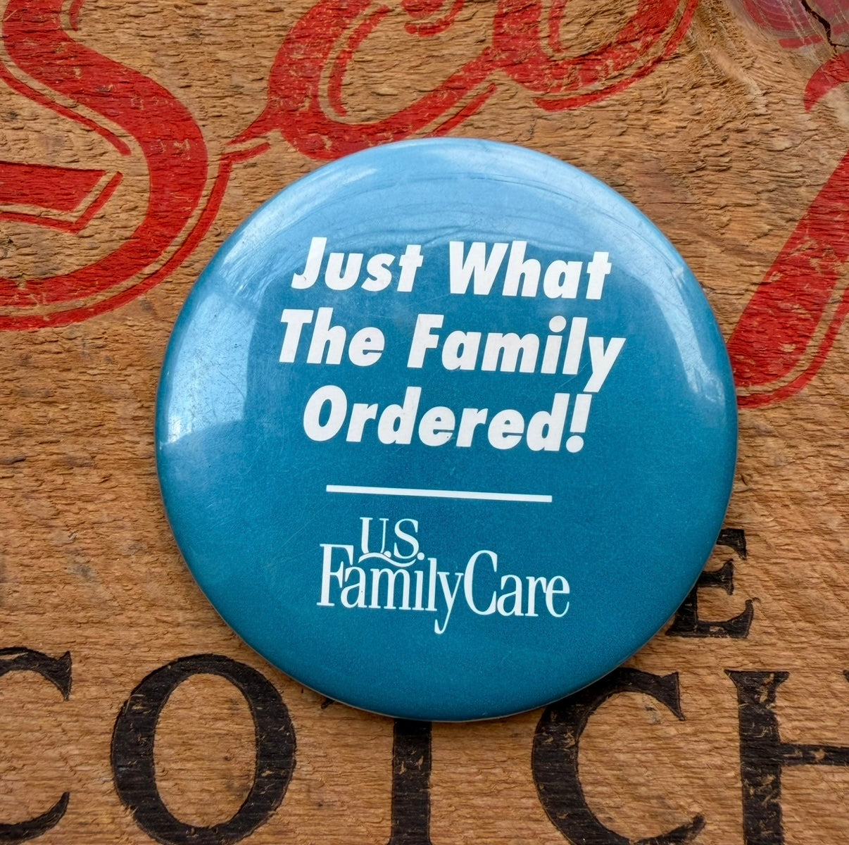 【USA vintage】Family Care 缶バッジ