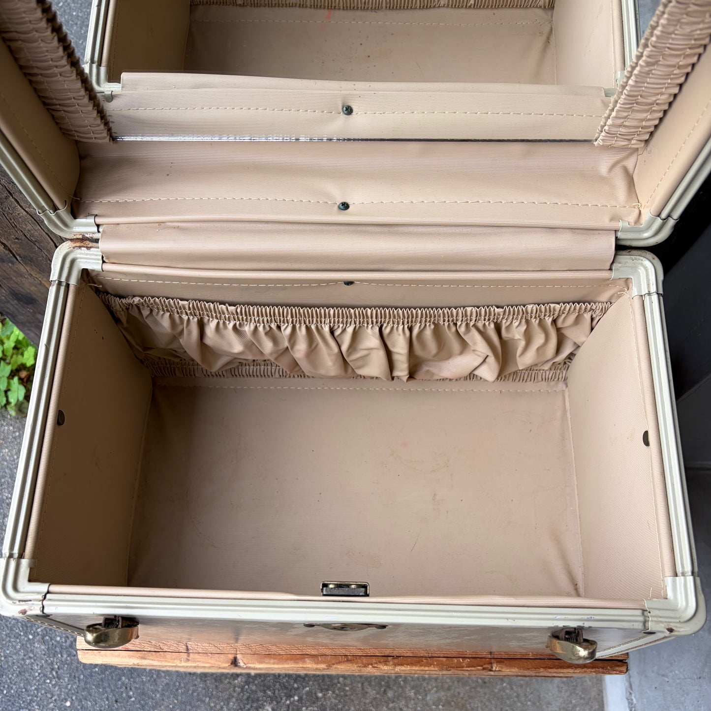 【USA vintage】1950s Samsonite Cosmetic Train Hardcase