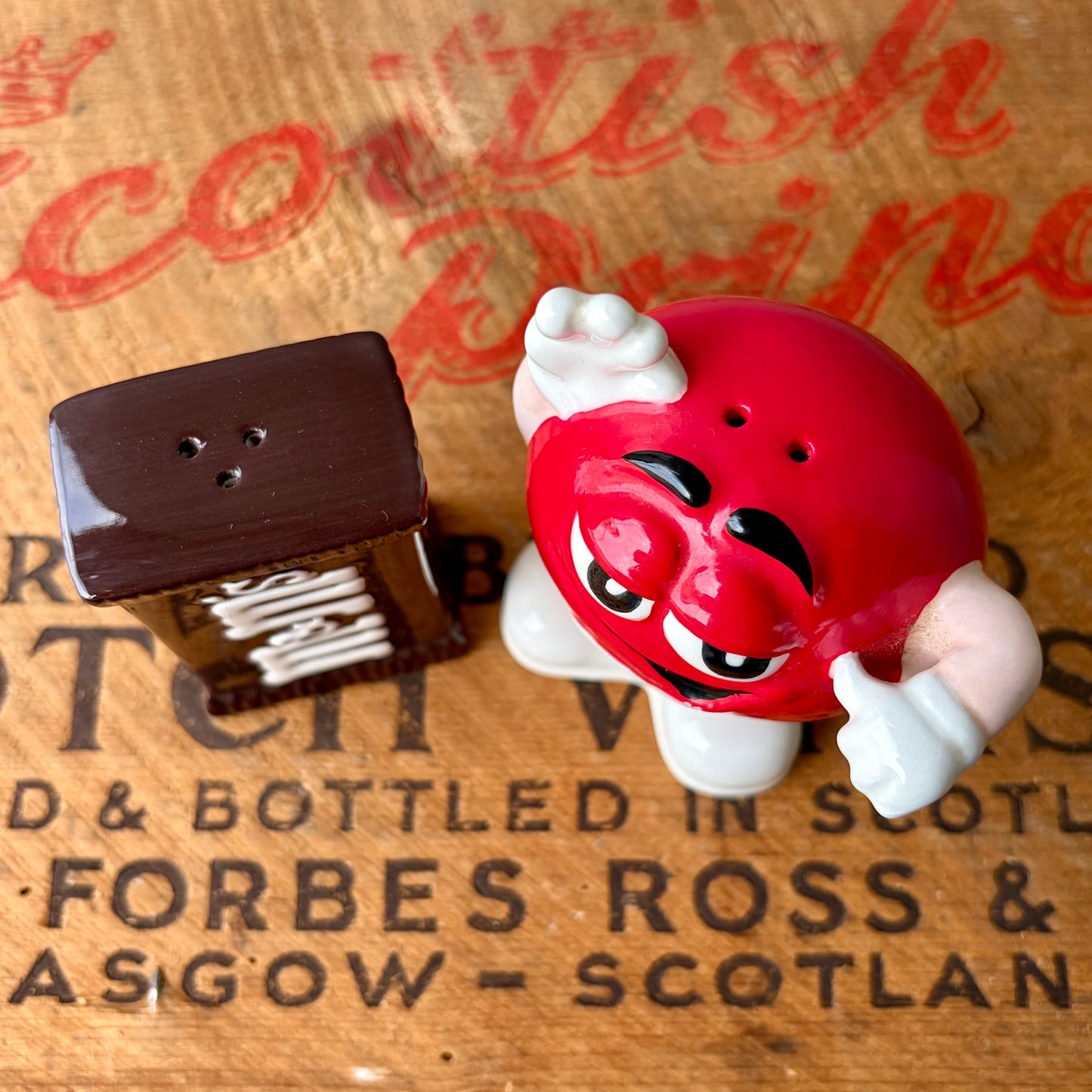 【USA vintage】M&M Candy Salt and Pepper Shakers