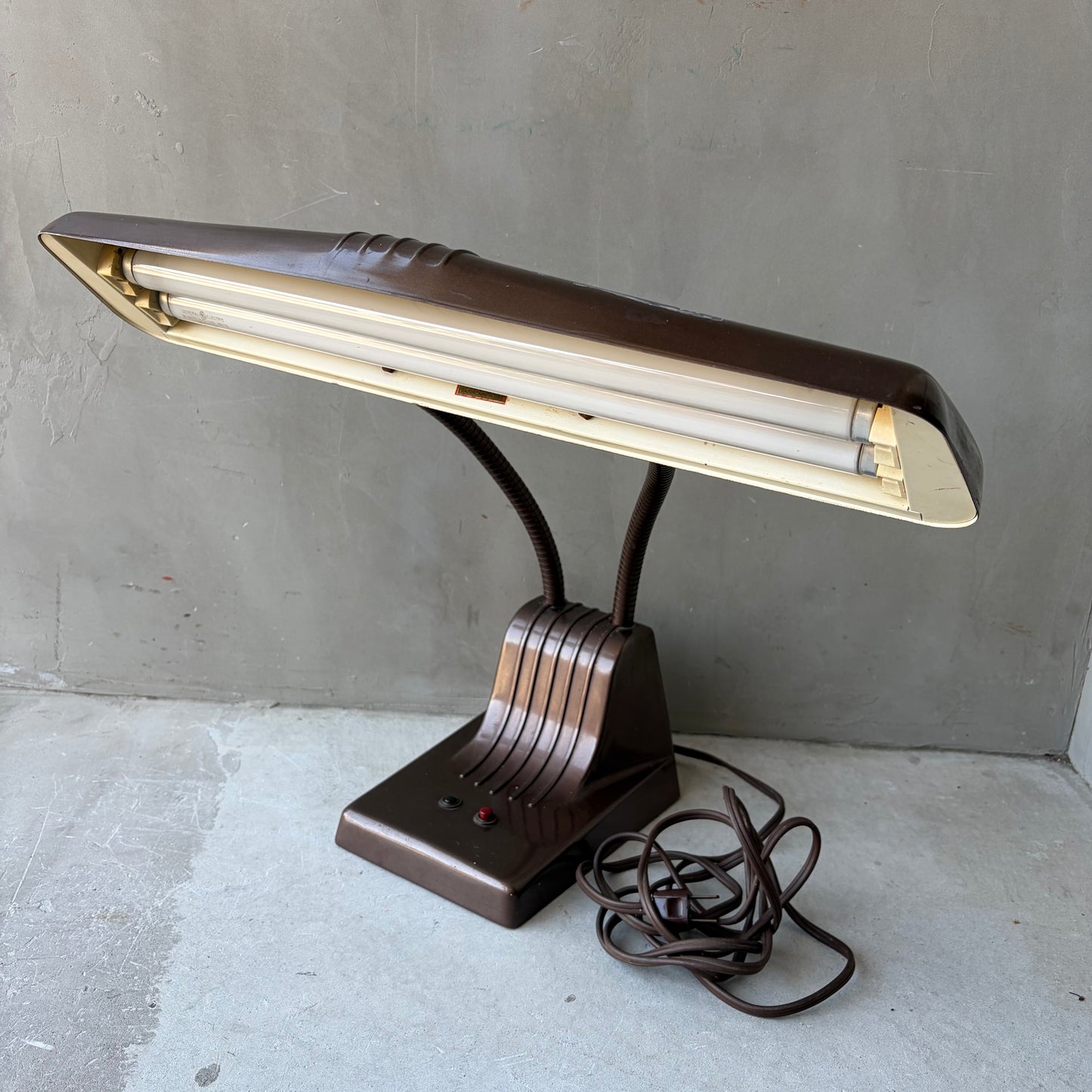 【USA vintage】DAZOR Desk Lamp MODEL 1000 ②