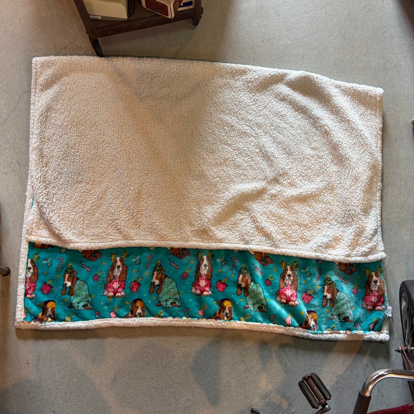 【USA】Plush Throw Blanket Basset Hound