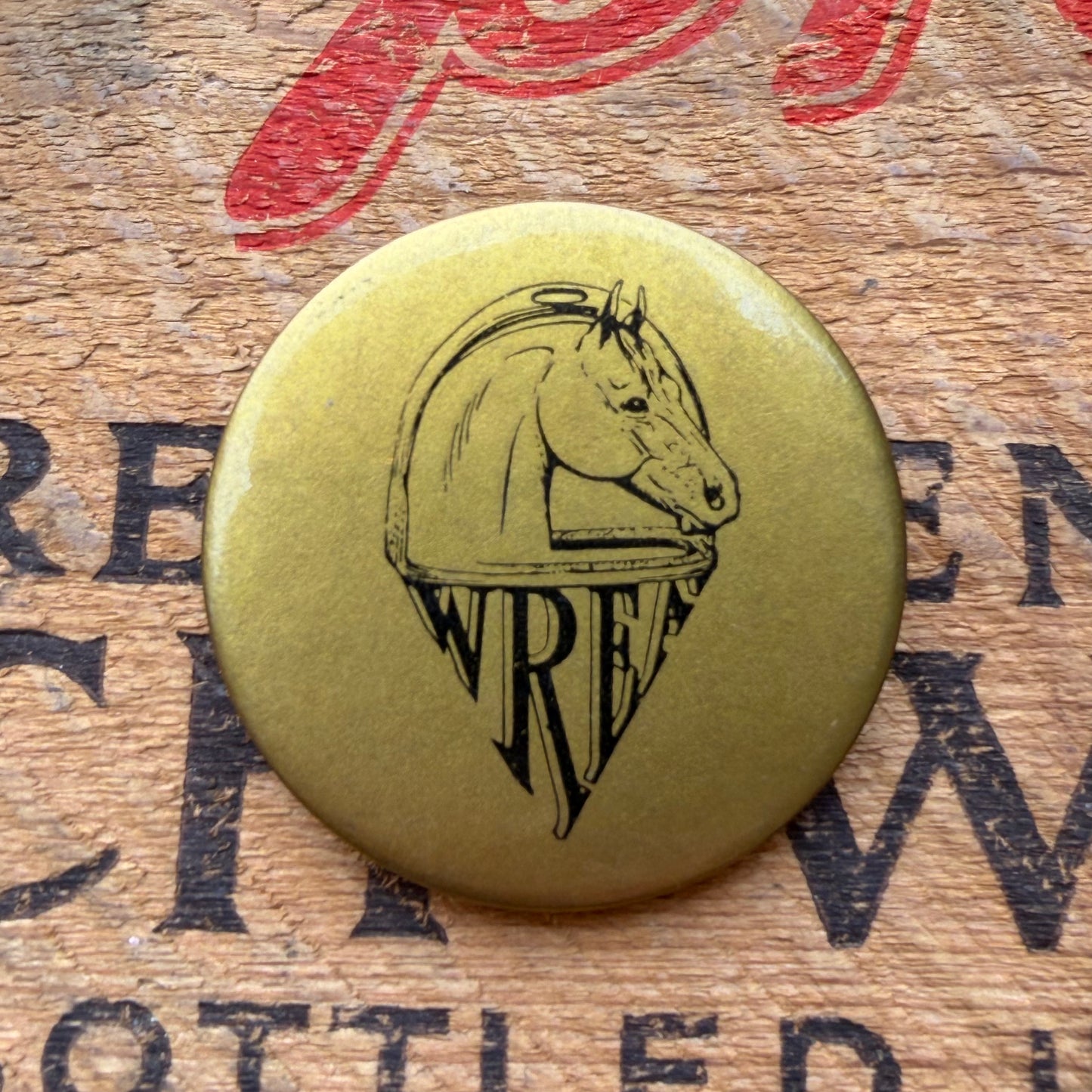 【USA vintage】WREA Horse 缶バッジ