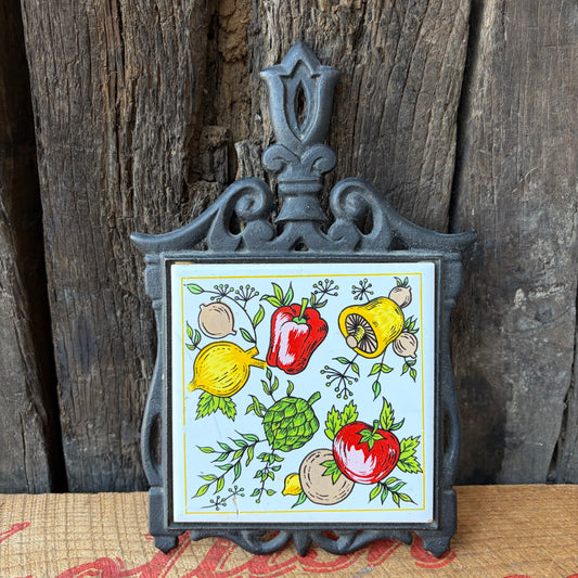 【USA vintage】SEVEN STAR
Footed Cast Iron Tile