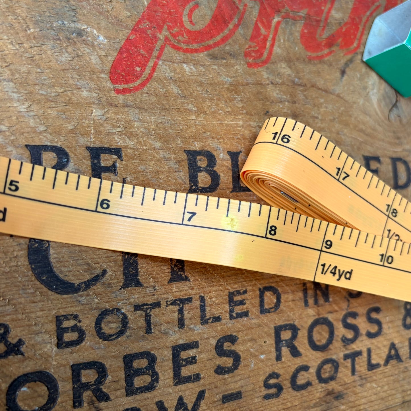 【USA】Dritz Quilted 288 inch Yard Tape Measure