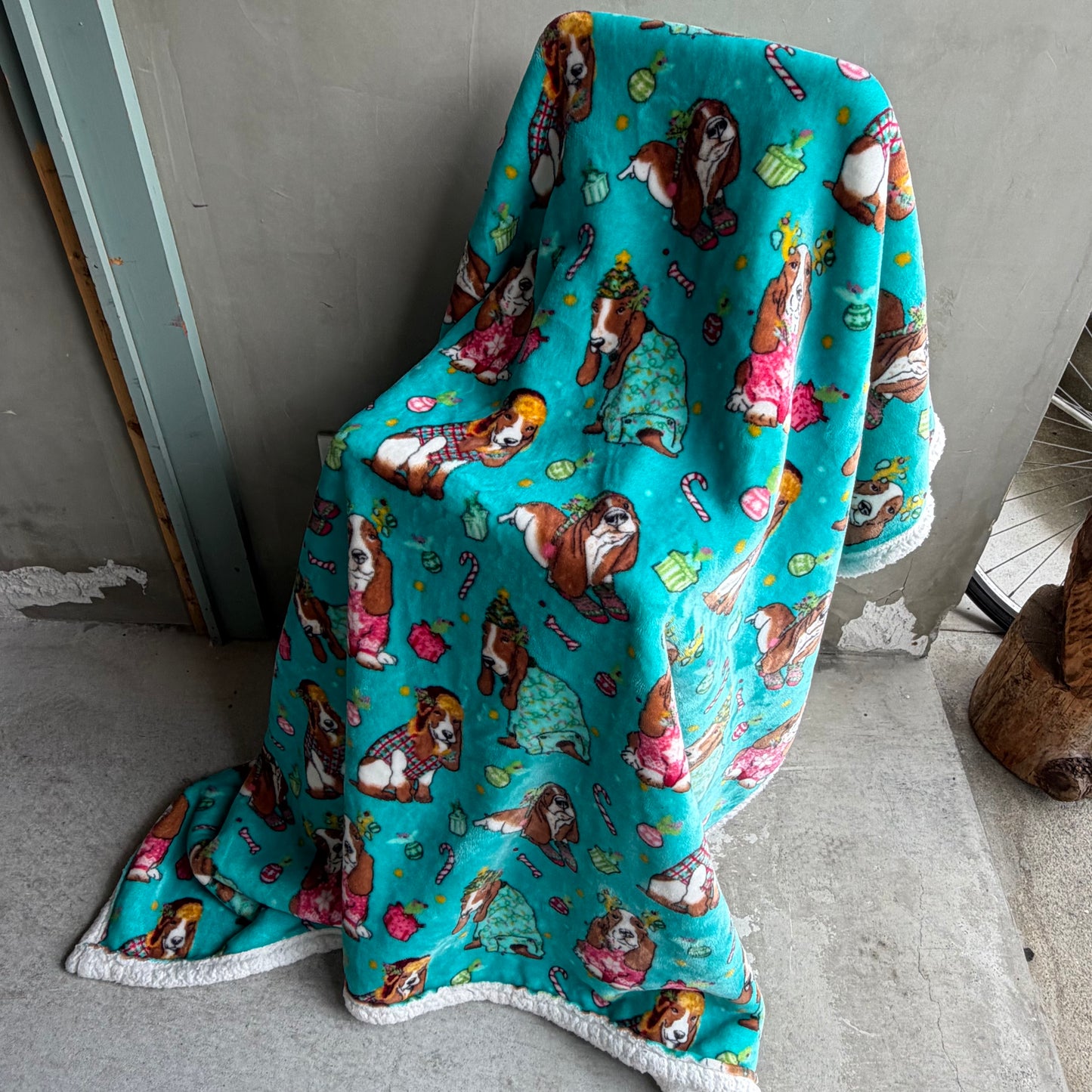 【USA】Plush Throw Blanket Basset Hound