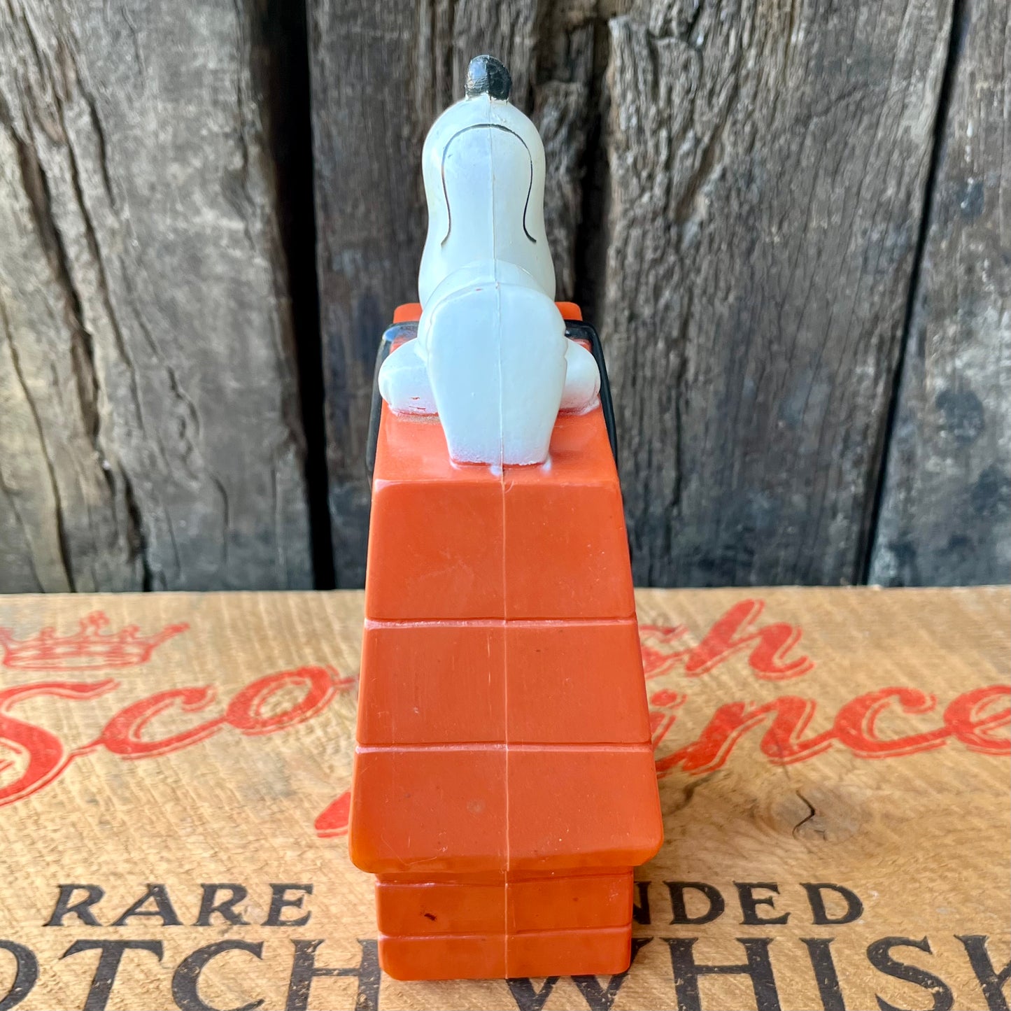 【USA vintage】Snoopy On Dog House Piggy Bank