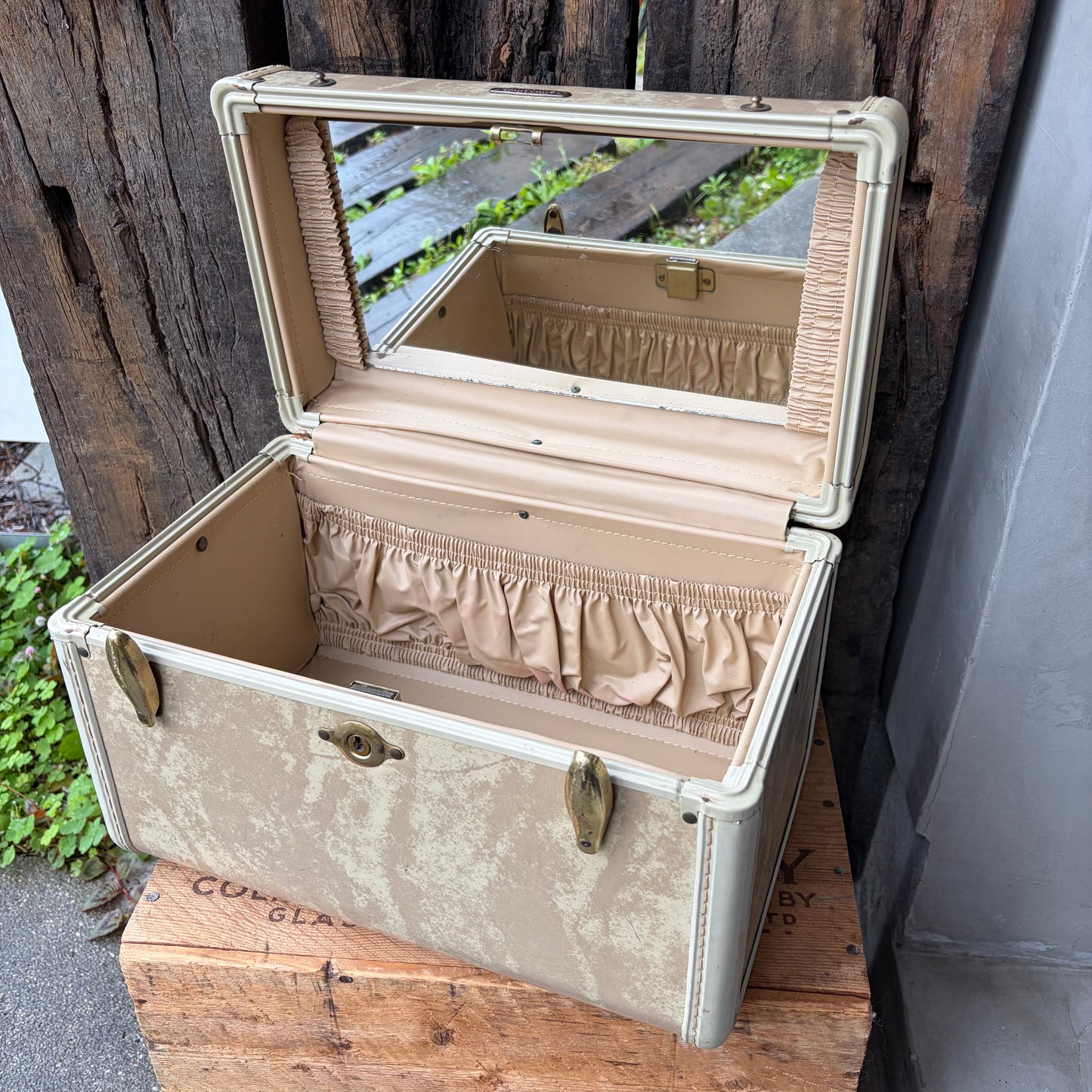 【USA vintage】1950s Samsonite Cosmetic Train Hardcase