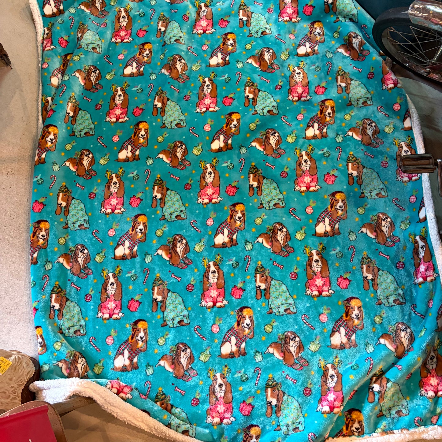 【USA】Plush Throw Blanket Basset Hound