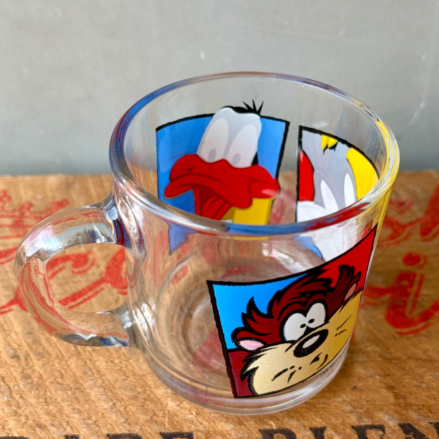 【USA vintage】Anchor Hocking 
Looney tunes glass mug
