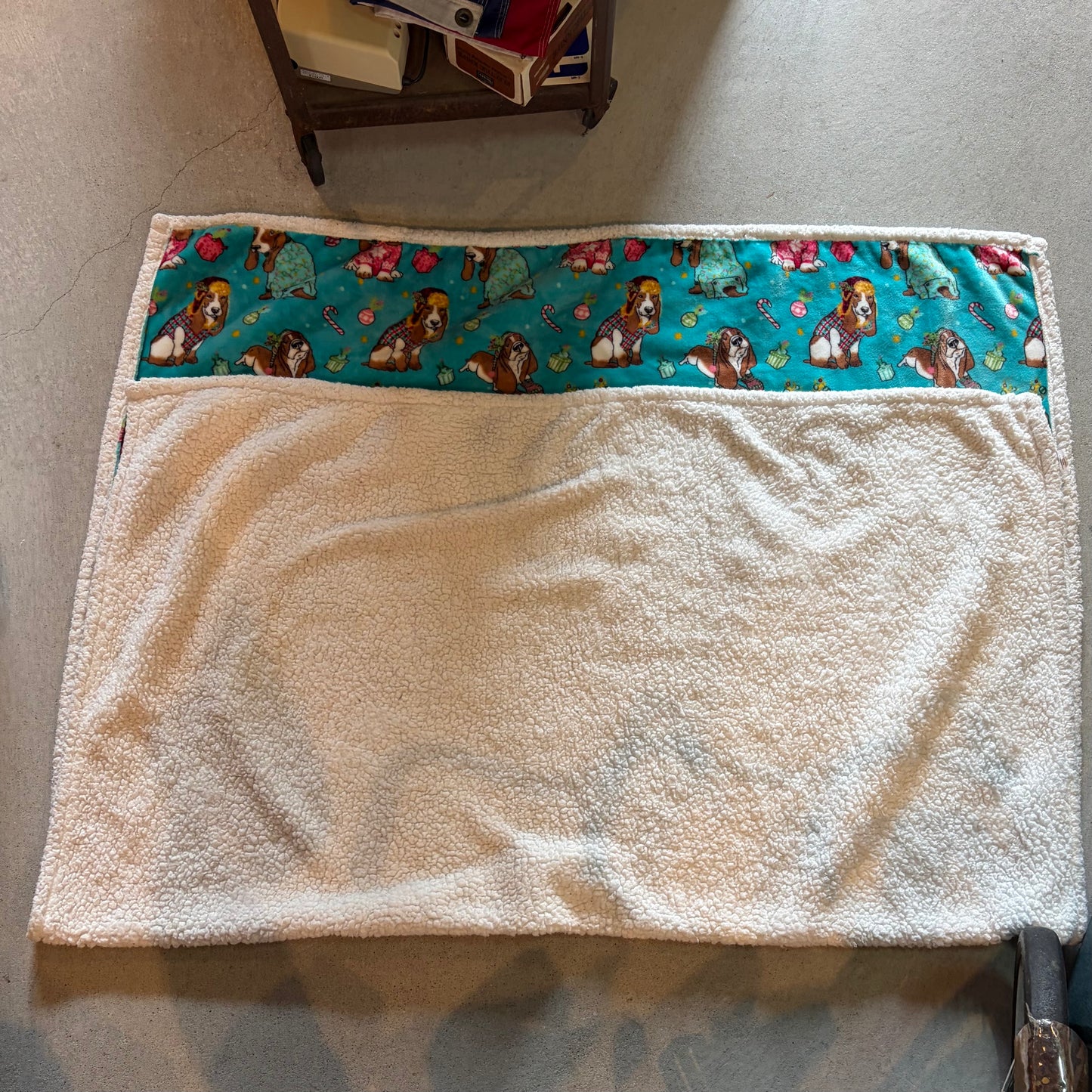 【USA】Plush Throw Blanket Basset Hound