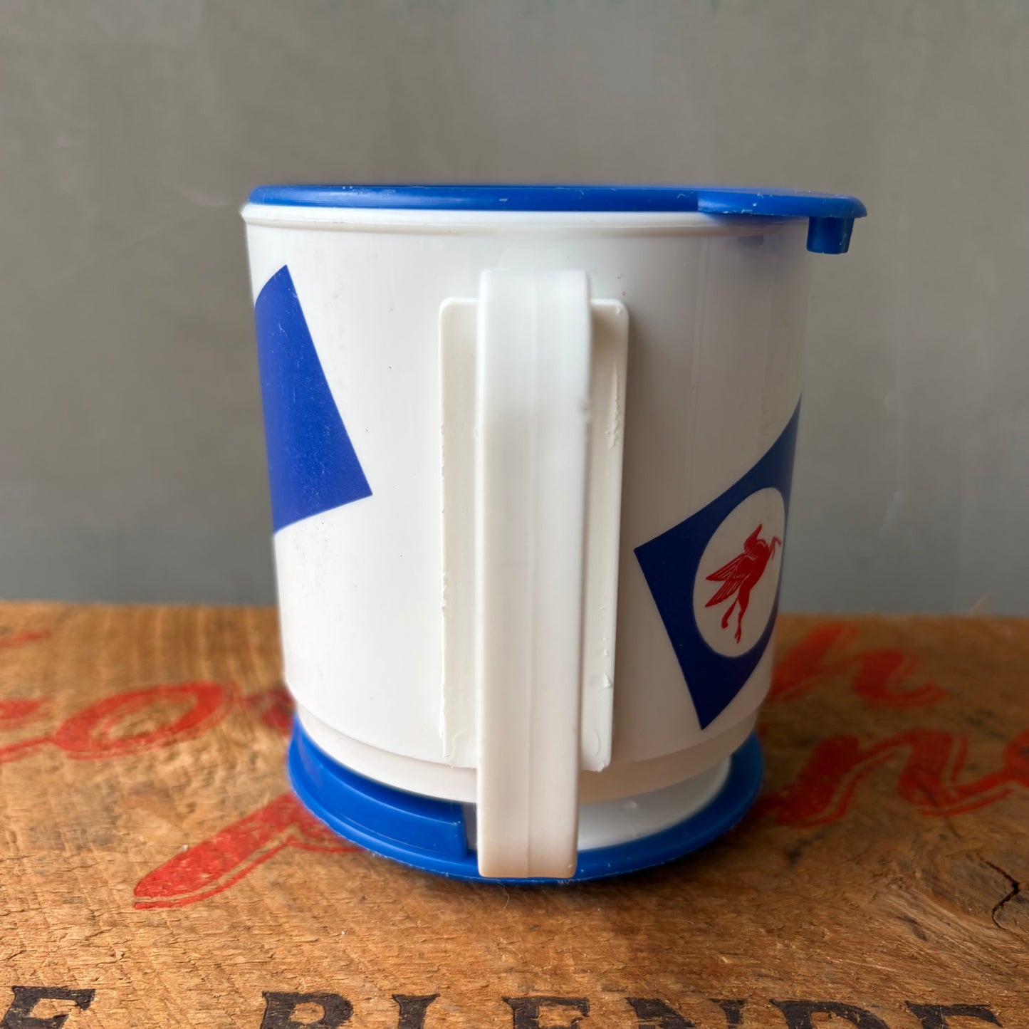 【USA vintage】Mobil Oil Plastic Travel Mug