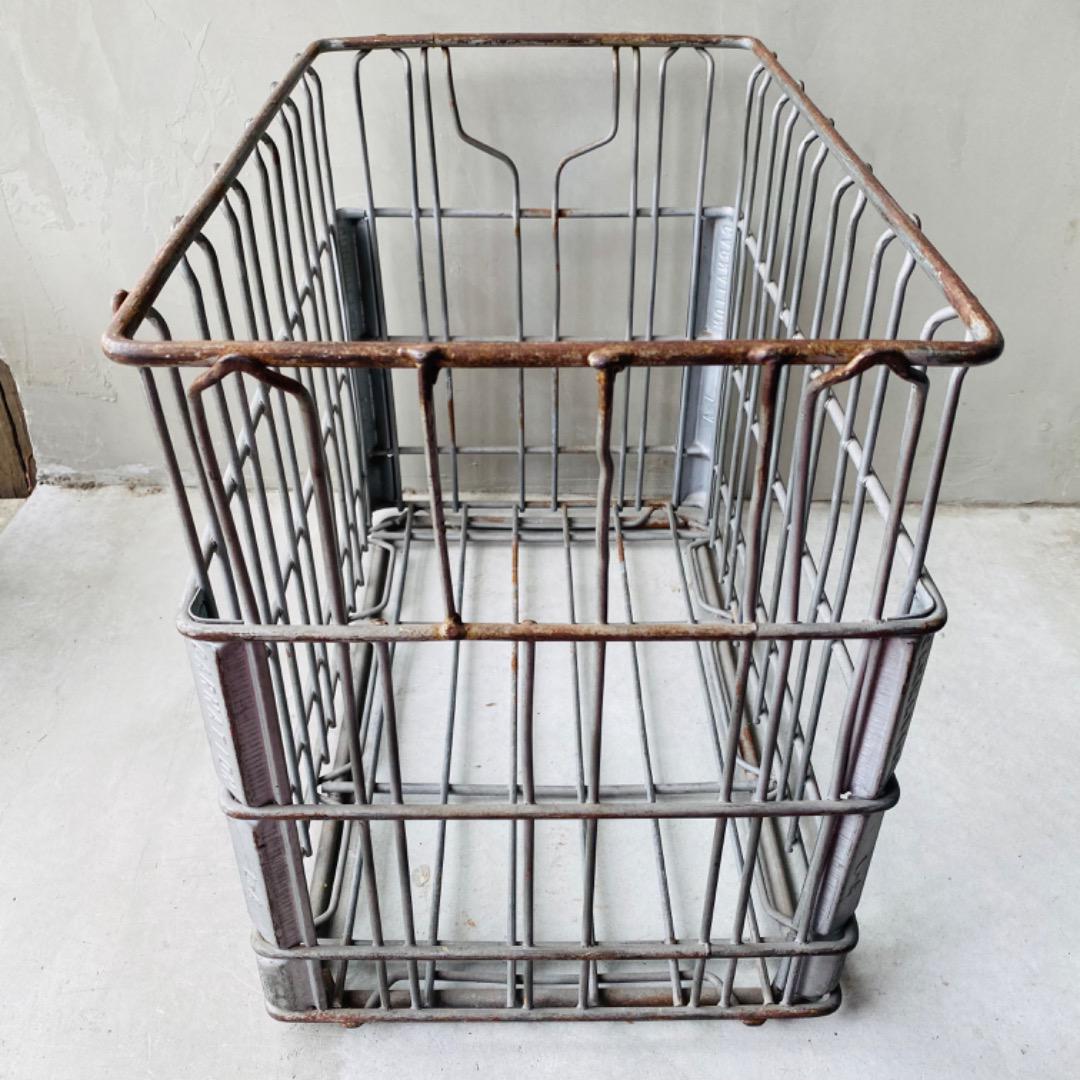 【USA vintage】iron wire basket 鉄 カゴ ①