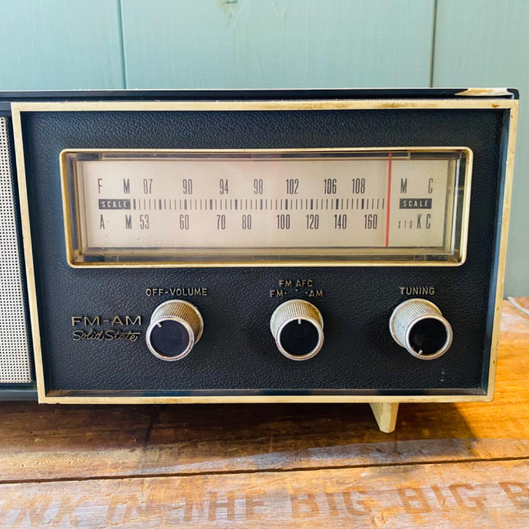 【1970s vintage】PANASONIC ラジオ RE-6137