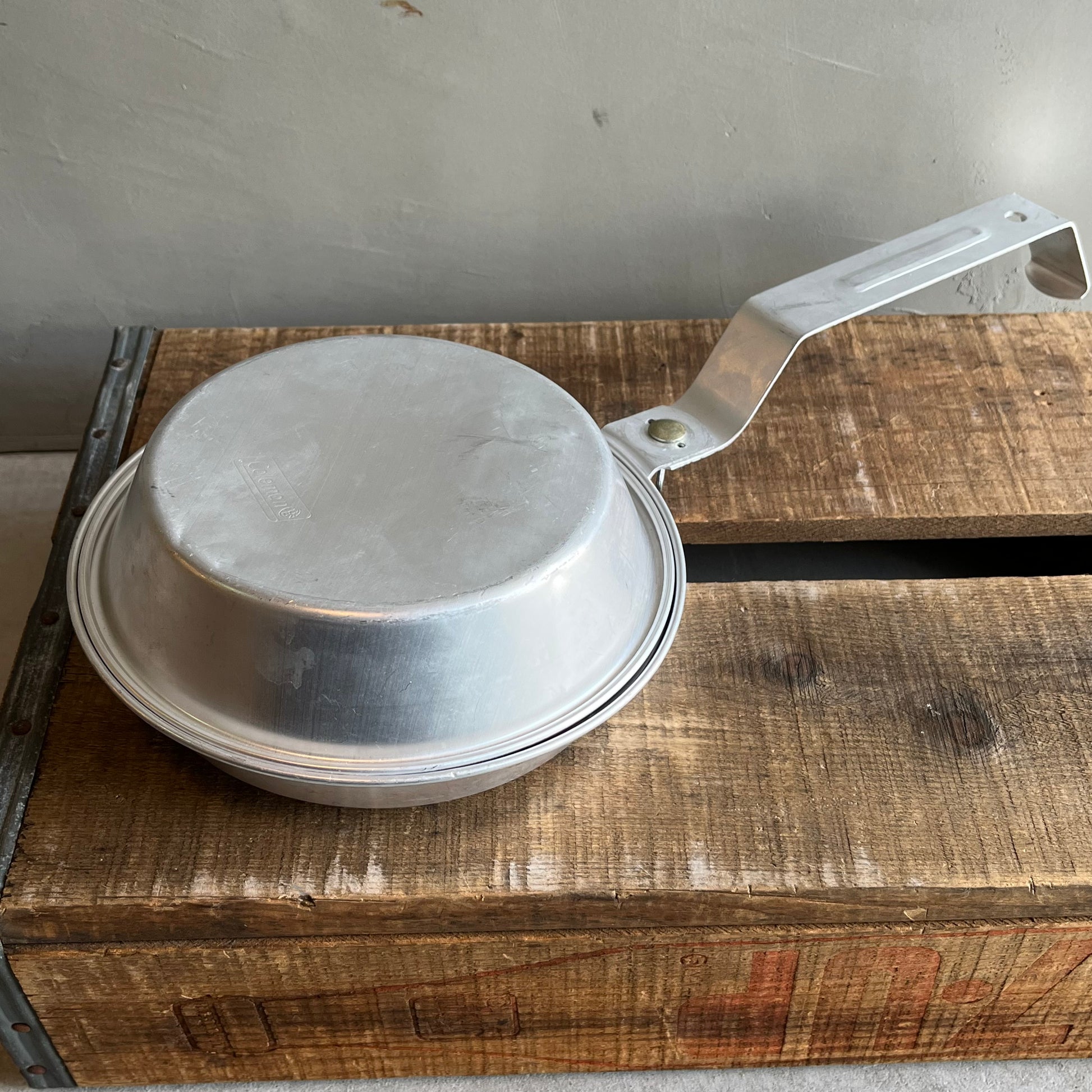 USA vintage】Coleman クッカーセット (アルミ) – 雑貨屋ポッポ USA vintage】Coleman クッカーセット (アルミ) – 雑貨屋ポッポ
