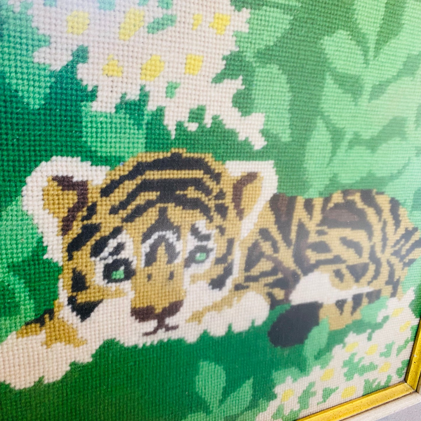 【USA vintage】刺繍 ウォールデコ 壁掛け 虎