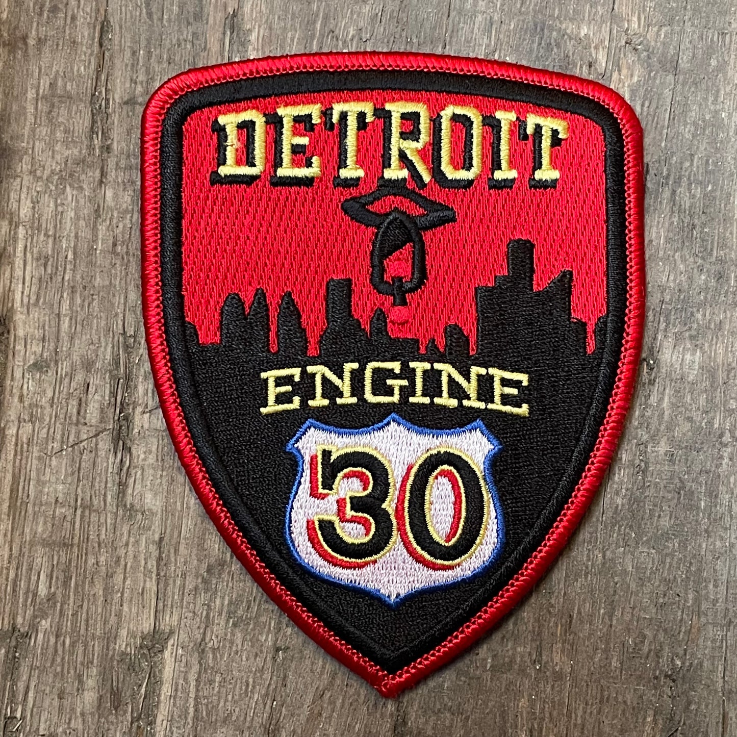 【USA vintage】　ワッペン　デトロイト消防署　デトロイトエンジン　刺繍ワッペン　DETROIT ENGINE