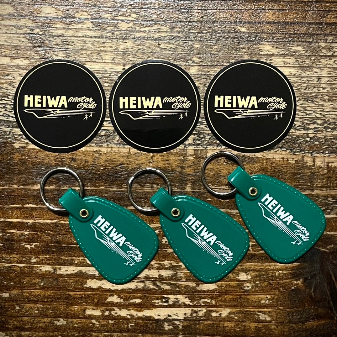 平和なステッカー×3 & 平和なキーホルダー×3 ／ Heiwa sticker ×3 & Heiwa key ring ×3