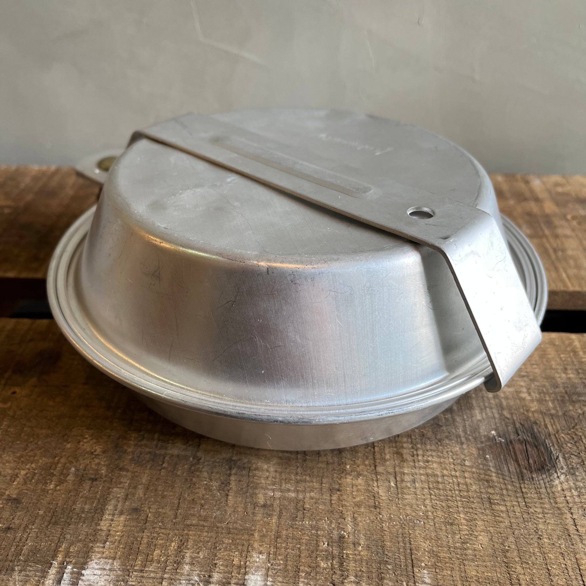 USA vintage】Coleman クッカーセット (アルミ) – 雑貨屋ポッポ USA vintage】Coleman クッカーセット (アルミ) – 雑貨屋ポッポ